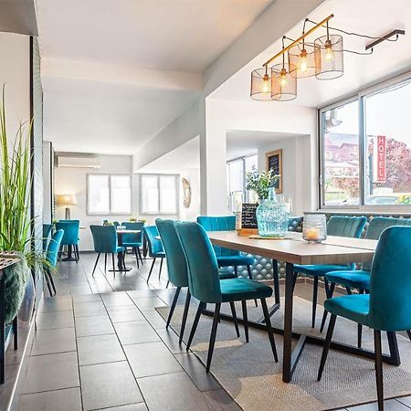 אמבריו ד'אזרגוס Contact Hotels Les Pierres Dorees מראה חיצוני תמונה