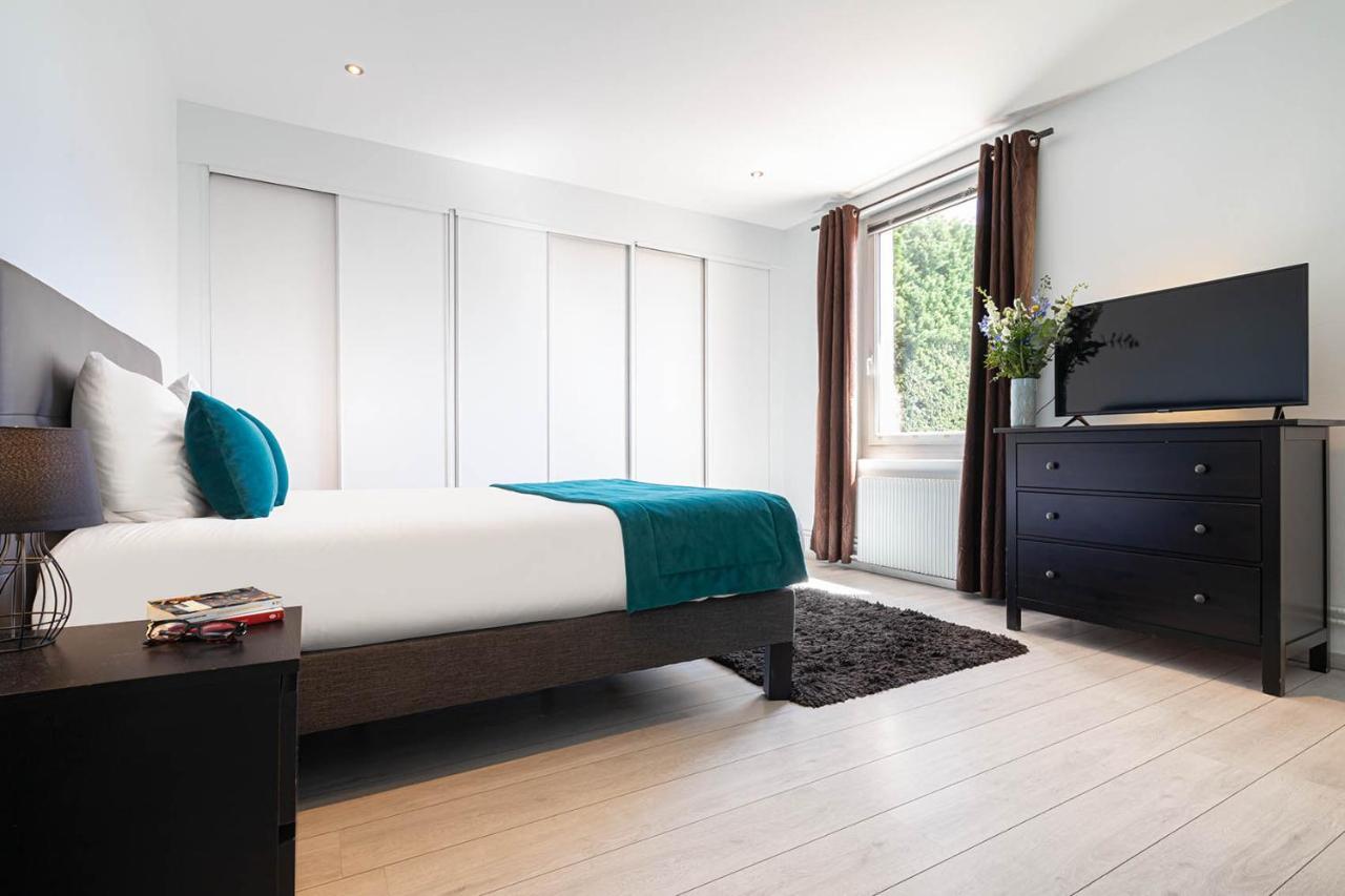 אמבריו ד'אזרגוס Contact Hotels Les Pierres Dorees מראה חיצוני תמונה