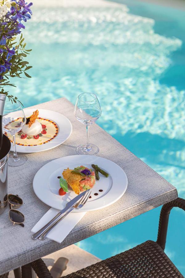 אמבריו ד'אזרגוס Contact Hotels Les Pierres Dorees מראה חיצוני תמונה