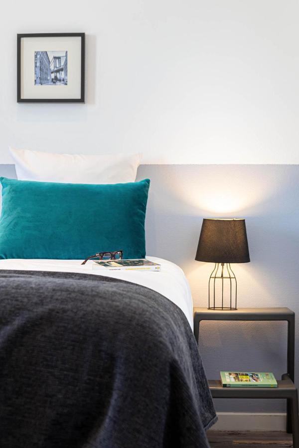 אמבריו ד'אזרגוס Contact Hotels Les Pierres Dorees מראה חיצוני תמונה