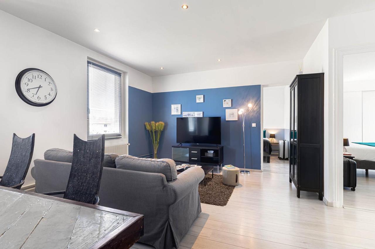 אמבריו ד'אזרגוס Contact Hotels Les Pierres Dorees מראה חיצוני תמונה