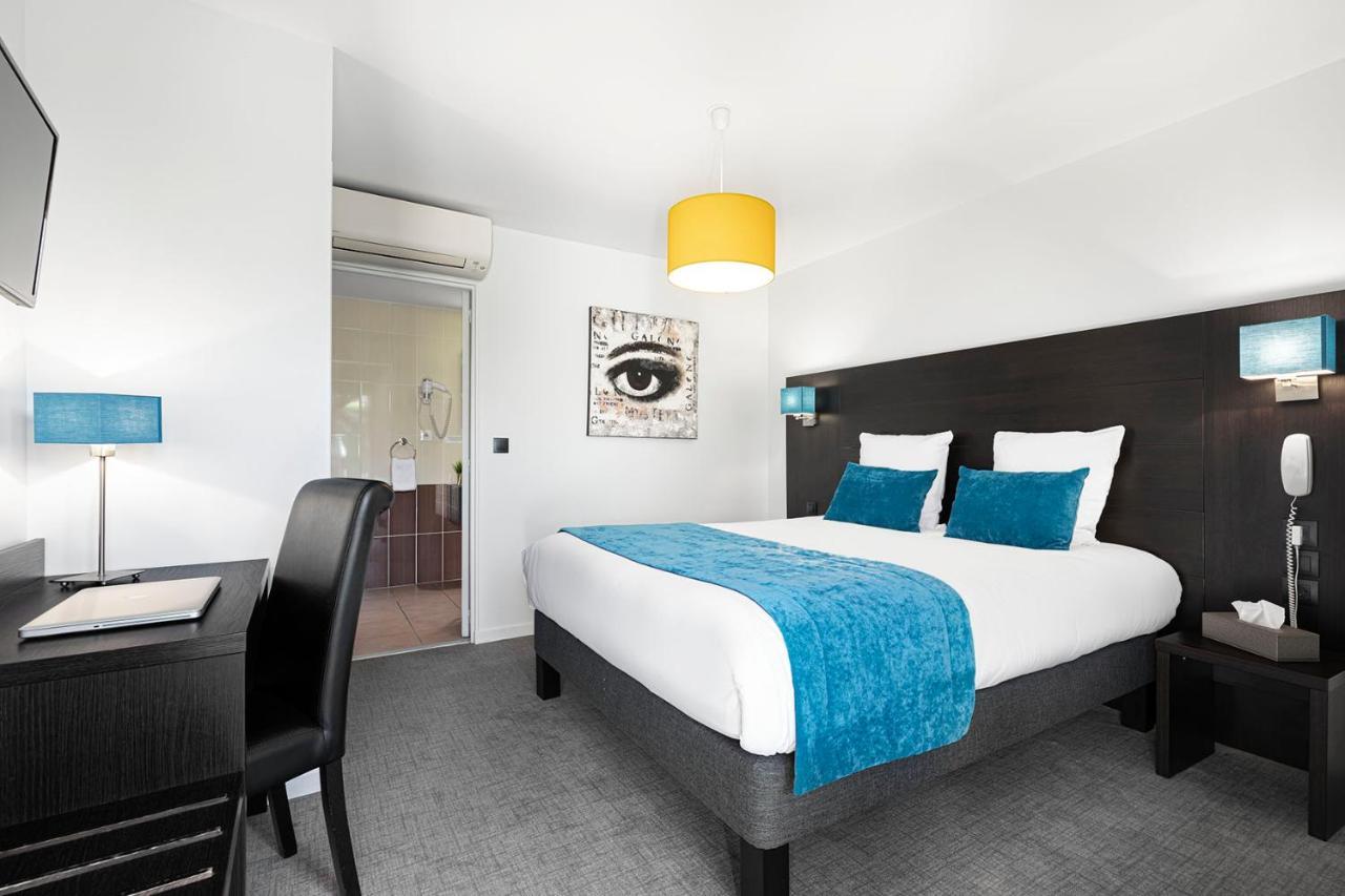 אמבריו ד'אזרגוס Contact Hotels Les Pierres Dorees מראה חיצוני תמונה